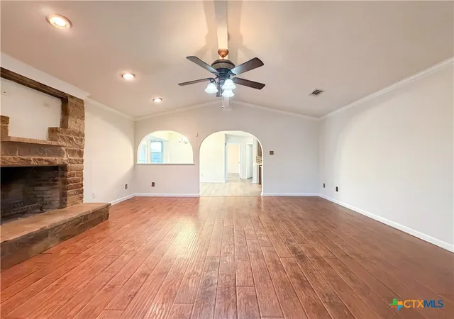 Photo 3 of Single family home for sale at 203 W Hogan Dr, Copperas Cove, TX 76522 | MLS# 612386 | Listing updated on 2026-10-02