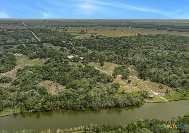 Photo 4 of Single family home for sale at 3042 County Rd 452, Palacios, TX 77465 | MLS# 612393 | Listing updated on 2026-08-03