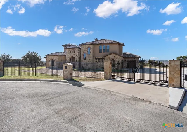 Photo 3 of Single family home for sale at 509 Hickory Dr, Killeen, TX 76549 | MLS# 612518 | Listing updated on 2026-08-06