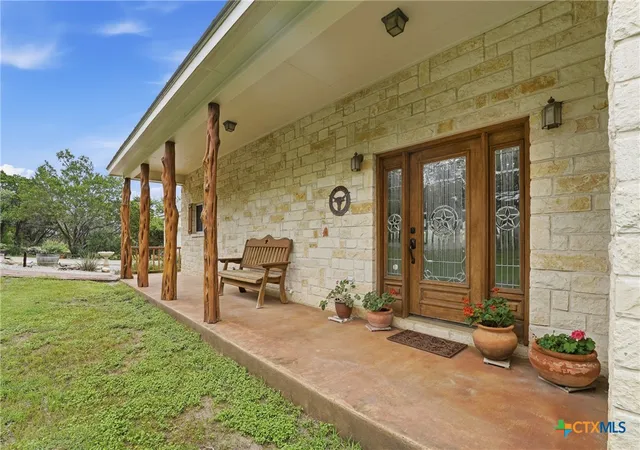 Photo 3 of Sale Pending at 2522 Summit Dr, New Braunfels, TX 78132 | MLS# 612580 | Listing updated on 2026-08-06