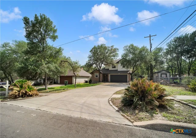 Photo 3 of Townhouse for sale at 1405 Girard Ave, San Marcos, TX 78666 | MLS# 612587 | Listing updated on 2026-08-18