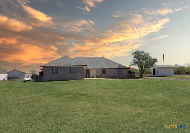 Photo 2 of Single family home for sale at 2412 Williamson Rd, Lockhart, TX 78644 | MLS# 612524 | Listing updated on 2026-09-08