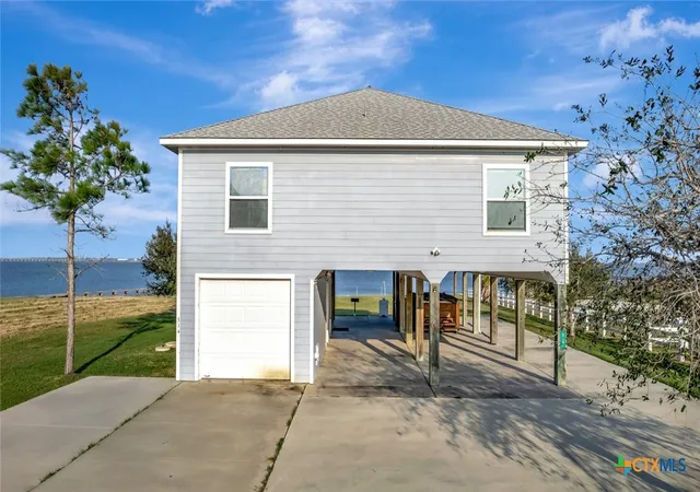 Photo 2 of Single family home for sale at 314 Windswept Dr, Port Lavaca, TX 77979 | MLS# 612853 | Listing updated on 2026-08-19