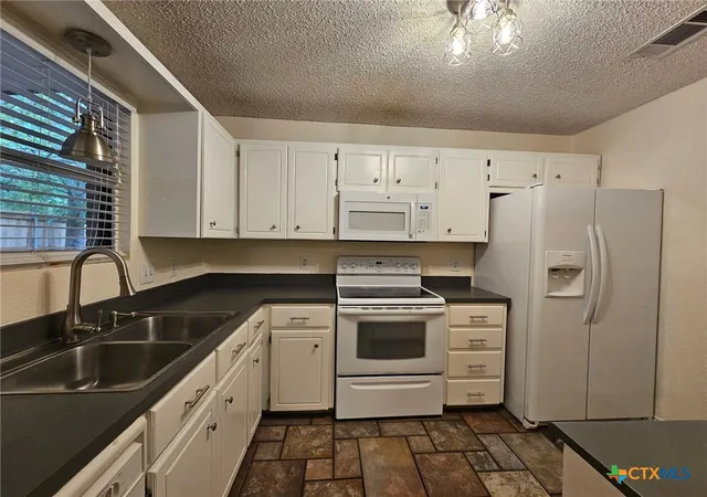 Photo 2 of Single family home for sale at 2910 Transit Dr, Killeen, TX 76543 | MLS# 612772 | Listing updated on 2026-08-06