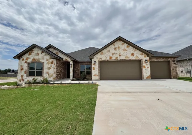 Photo 1 of Single family home for sale at 801 Golden Eagle Cvs, Salado, TX 76571 | MLS# 612940 | Listing updated on 2026-09-11