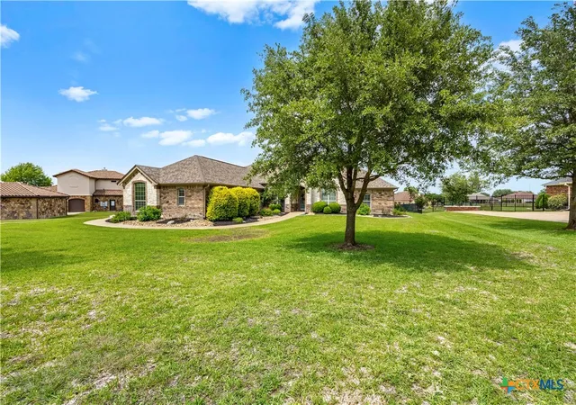 Photo 3 of Single family home for sale at 2725 Hester Way, Salado, TX 76571 | MLS# 612852 | Listing updated on 2026-08-26