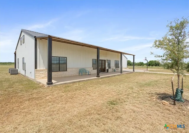 Photo 4 of Single family home for sale at 1490 Dos Hermanas Rd, Salado, TX 76571 | MLS# 613008 | Listing updated on 2026-08-17