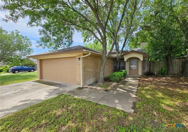 Photo 2 of Single family home for sale at 2110 Cimmaron Dr, Killeen, TX 76543 | MLS# 612781 | Listing updated on 2026-09-10