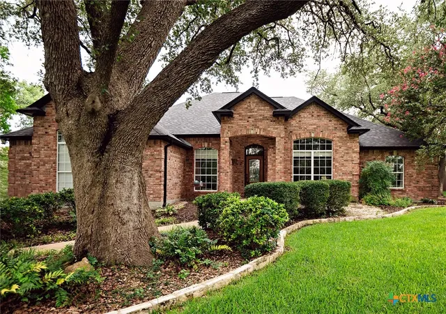 Photo 2 of Single family home for sale at 10911 Bridgeport Dr, Temple, TX 76502 | MLS# 612612 | Listing updated on 2026-09-26