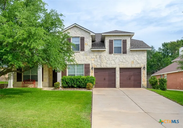 Photo 2 of Single family home for sale at 303 Crowfoot Dr, Harker Heights, TX 76548 | MLS# 612986 | Listing updated on 2026-09-11