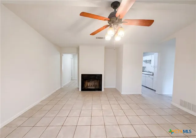 Photo 3 of Single family home for sale at 912 Hackberry St, Copperas Cove, TX 76522 | MLS# 613185 | Listing updated on 2026-10-06