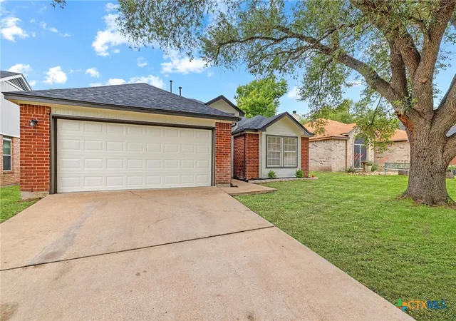 Photo 3 of Sale Pending at 4422 Longhorn Trl, Temple, TX 76502 | MLS# 613283 | Listing updated on 2026-10-07