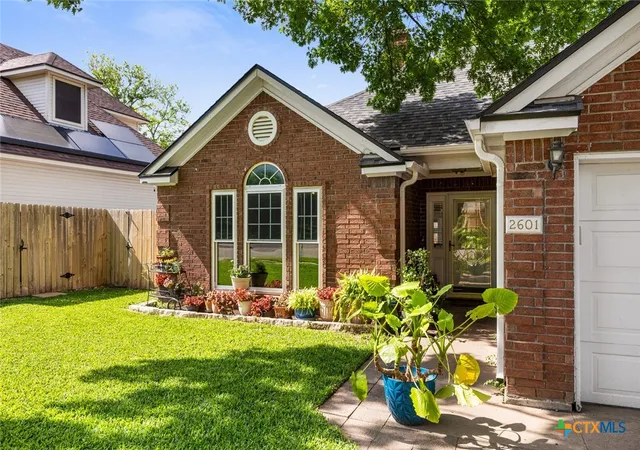 Photo 2 of Single family home for sale at 2601 Stratford Dr, Temple, TX 76502 | MLS# 612923 | Listing updated on 2026-09-08