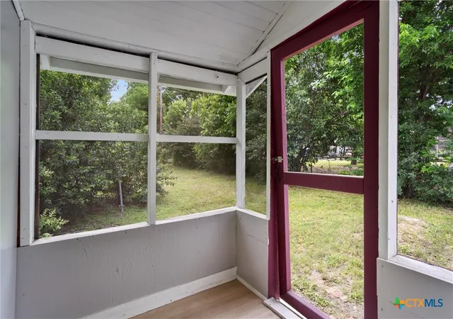 Photo 3 of Single family home for sale at 716 E Ave A, Temple, TX 76501 | MLS# 613258 | Listing updated on 2026-09-14