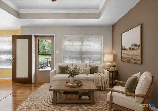 Photo 3 of Sale Pending at 1 Coveview Dr, Belton, TX 76513 | MLS# 613374 | Listing updated on 2026-08-04