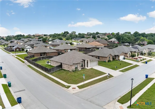 Photo 3 of Single family home for sale at 1006 Declaration Dr, Copperas Cove, TX 76522 | MLS# 613400 | Listing updated on 2026-09-10