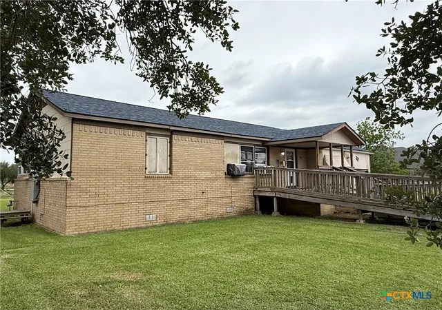 Photo 3 of Single family home for sale at 105 Sanders St, Palacios, TX 77465 | MLS# 611662 | Listing updated on 2026-09-09