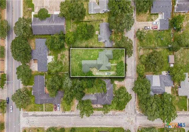 Photo 3 of Single family home for sale at 2306 Mac Arthur St, Victoria, TX 77901 | MLS# 613473 | Listing updated on 2026-09-05
