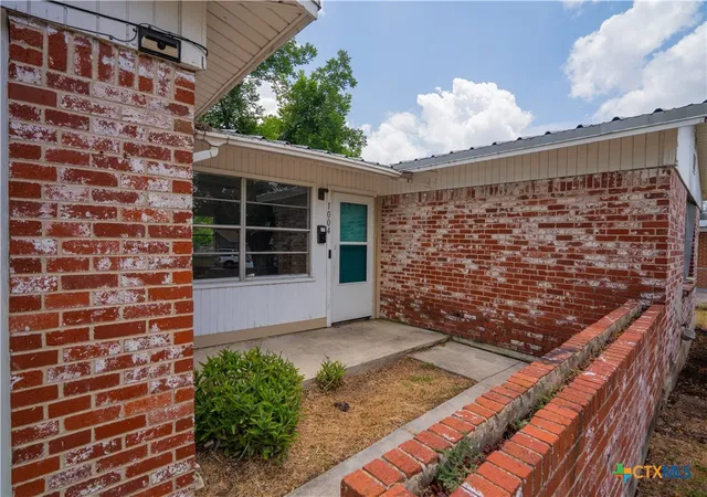 Photo 2 of Single family home for sale at 1004 Cedar Dr, Killeen, TX 76543 | MLS# 613510 | Listing updated on 2026-08-04