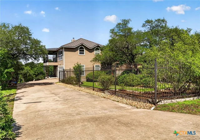 Photo 3 of Single family home for sale at 1130 Cyn Springs Dr, Canyon Lake, TX 78133 | MLS# 612992 | Listing updated on 2026-08-19
