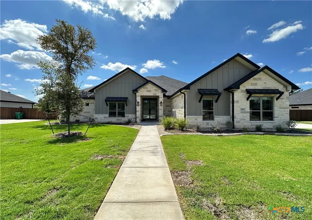 Photo 2 of Single family home for sale at 418 Dos Rios, Belton, TX 76513 | MLS# 613567 | Listing updated on 2026-09-11