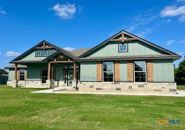 Photo 2 of Sale Pending at 3 Saul Dr, Lampasas, TX 76550 | MLS# 610553 | Listing updated on 2026-08-21