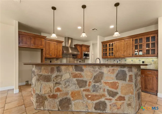 Photo 4 of Single family home for sale at 246 Stonebrook Ridge, New Braunfels, TX 78132 | MLS# 612672 | Listing updated on 2026-09-16