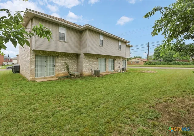 Listing Photo 4 - Condo for sale in building located at 5701 Redstone Dr, Killeen, TX 76543