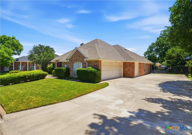 Photo 2 of Single family home for sale at 2117 Lakeview Loop, Killeen, TX 76543 | MLS# 613743 | Listing updated on 2026-08-17