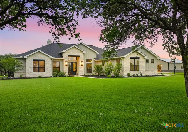 Photo 2 of Single family home for sale at 131 Wright Crk, Victoria, TX 77905 | MLS# 613744 | Listing updated on 2026-09-15