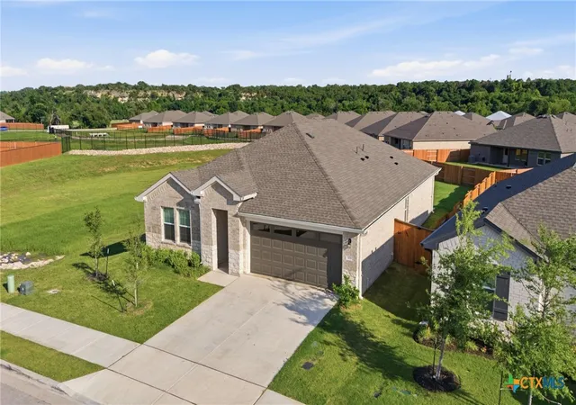 Photo 2 of Single family home for sale at 109 Bruin Paw Dr, Georgetown, TX 78628 | MLS# 613674 | Listing updated on 2026-09-30