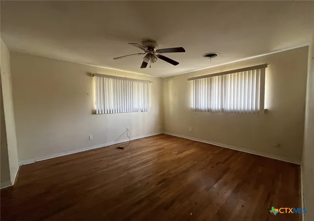 Photo 3 of Sale Pending at 3217 Lake Inks Ave, Killeen, TX 76543 | MLS# 613904 | Listing updated on 2026-09-09
