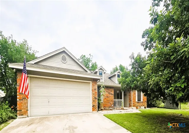 Photo 1 of Single family home for sale at 245 County Rd 3371, Kempner, TX 76539 | MLS# 614008 | Listing updated on 2026-08-19