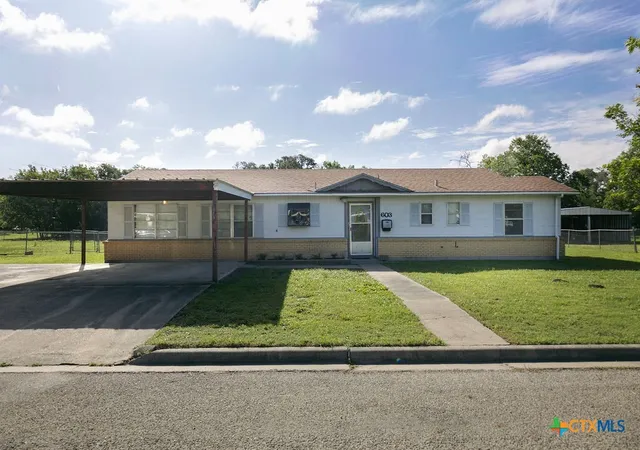 Photo 1 of Single family home for sale at 603 S Terry St, Cuero, TX 77954 | MLS# 613684 | Listing updated on 2026-08-20