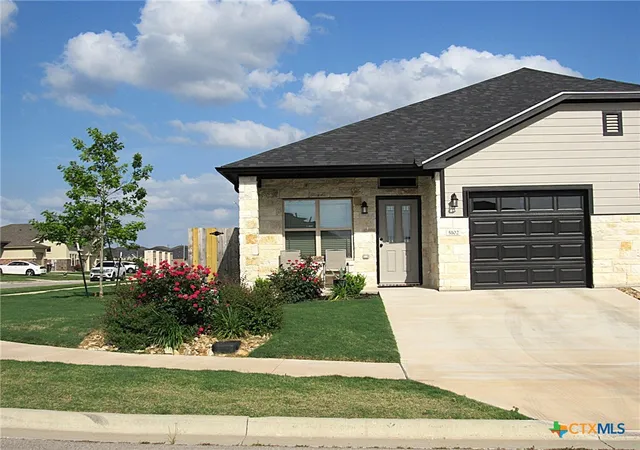 Photo 1 of Townhouse for sale at 5102 White Rose Dr, Killeen, TX 76542 | MLS# 614237 | Listing updated on 2026-08-31