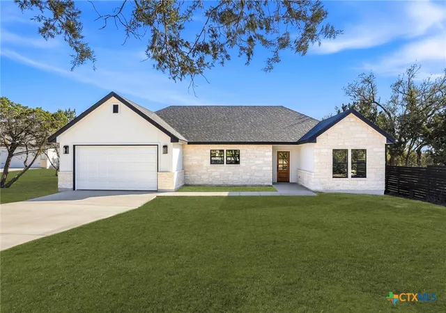 Photo 1 of Single family home for sale at 1615 Rocky Ridge Loop, Canyon Lake, TX 78133 | MLS# 614336 | Listing updated on 2026-09-11