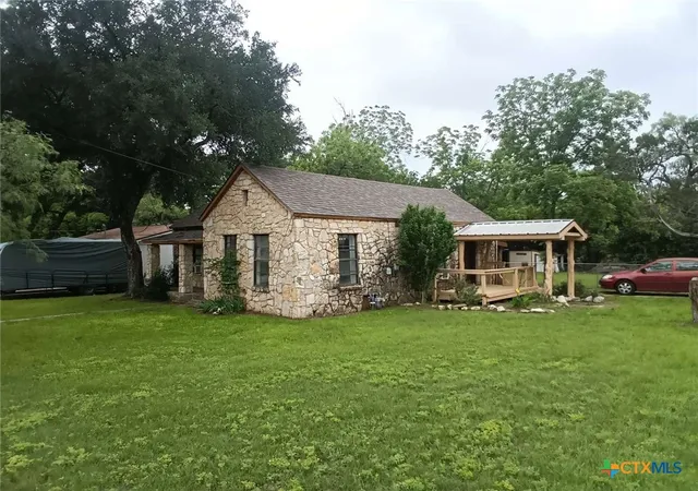 Photo 1 of Single family home for sale at 308 N Ridge St, Lampasas, TX 76550 | MLS# 614411 | Listing updated on 2026-09-03