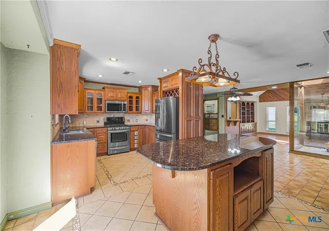 Photo 4 of Single family home for sale at 20 Hambleton Rd, Victoria, TX 77905 | MLS# 614653 | Listing updated on 2026-08-04