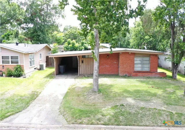 Photo 3 of Single family home for sale at 3606 Greenwood St, Victoria, TX 77901 | MLS# 614675 | Listing updated on 2026-09-03
