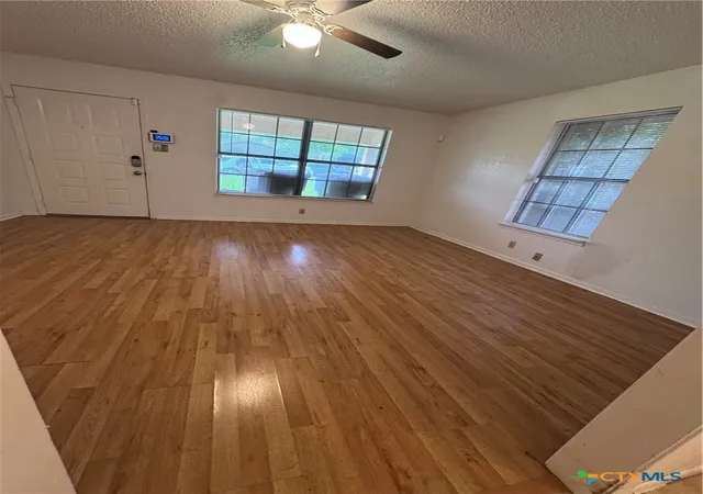 Photo 3 of Single family home for sale at 1301 N 10th Street, Temple, TX 76501 | MLS# 613678 | Listing updated on 2026-09-03