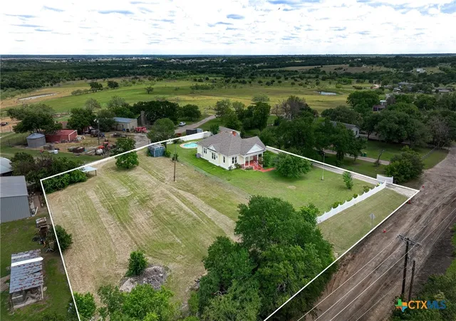 Photo 2 of Sale Pending at 2967 S Old Robinson Rd, Lorena, TX 76655 | MLS# 611847 | Listing updated on 2026-09-12