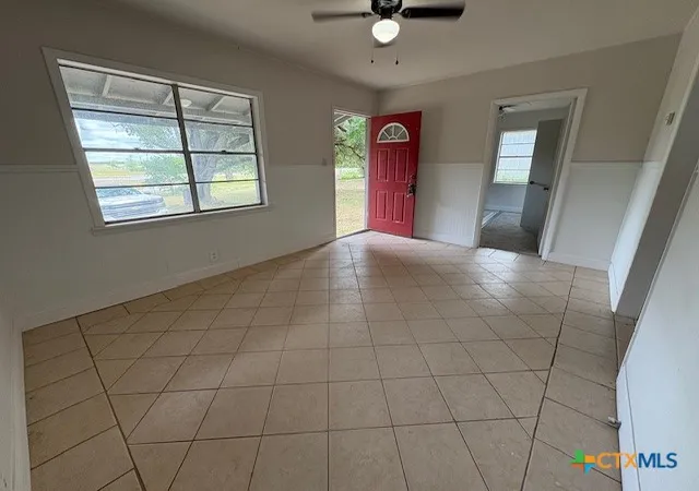 Photo 4 of Single family home for sale at 236 Hilltop Dr, Victoria, TX 77905 | MLS# 614784 | Listing updated on 2026-08-25