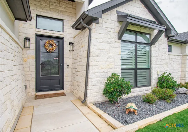 Photo 2 of Single family home for sale at 3073 Bella Vita Dr, Nolanville, TX 76559 | MLS# 614845 | Listing updated on 2026-08-27