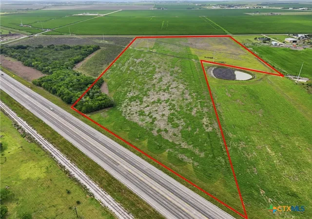 Photo 1 of Land for sale at 4236 Us Hwy 87, Port Lavaca, TX 77979 | MLS# 614862 | Listing updated on 2026-09-11