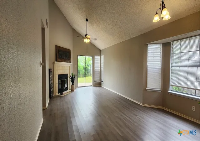 Photo 2 of Single family home for sale at 2102 Cascade Dr, Killeen, TX 76549 | MLS# 613848 | Listing updated on 2026-09-13