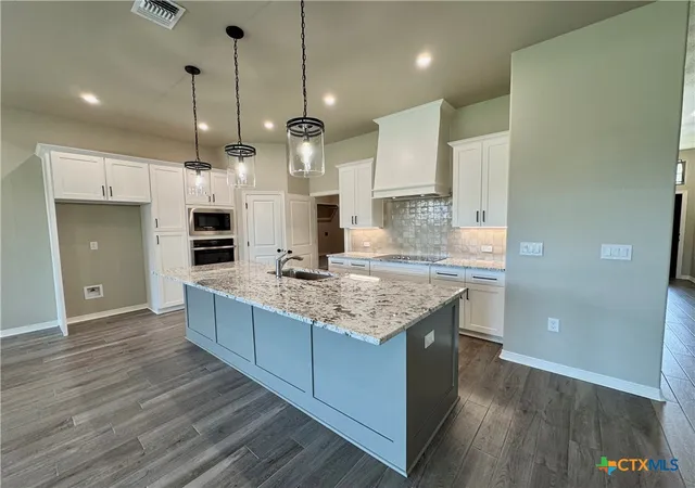 Photo 3 of Single family home for sale at 613 Golden Eagle, Salado, TX 76571 | MLS# 613875 | Listing updated on 2026-08-25