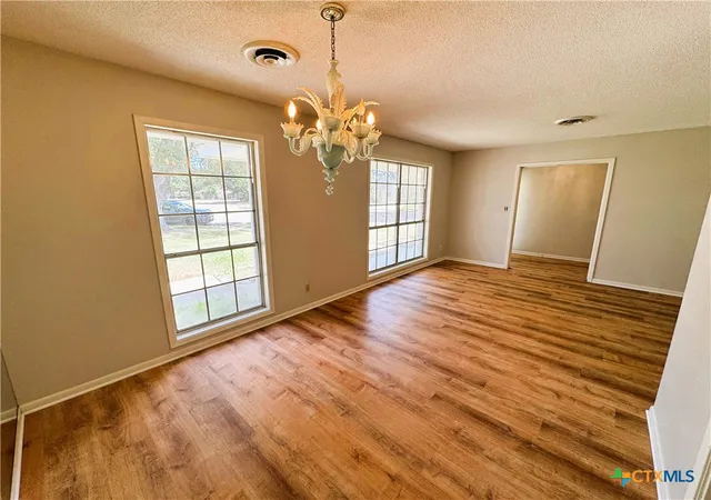 Photo 3 of Single family home for sale at 111 Yorkshire Ln, Victoria, TX 77904 | MLS# 614811 | Listing updated on 2026-08-13