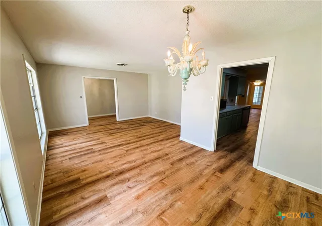 Photo 4 of Single family home for sale at 111 Yorkshire Ln, Victoria, TX 77904 | MLS# 614811 | Listing updated on 2026-08-13