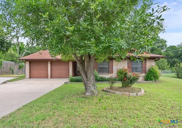 Photo 1 of Sale Pending at 1906 Willowbend Dr, Killeen, TX 76543 | MLS# 614998 | Listing updated on 2026-08-28