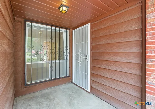 Photo 2 of Sale Pending at 1906 Willowbend Dr, Killeen, TX 76543 | MLS# 614998 | Listing updated on 2026-08-28